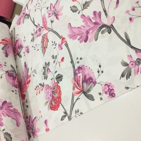 Yaprak ve Çiçek Desenli Poplin Kumaş