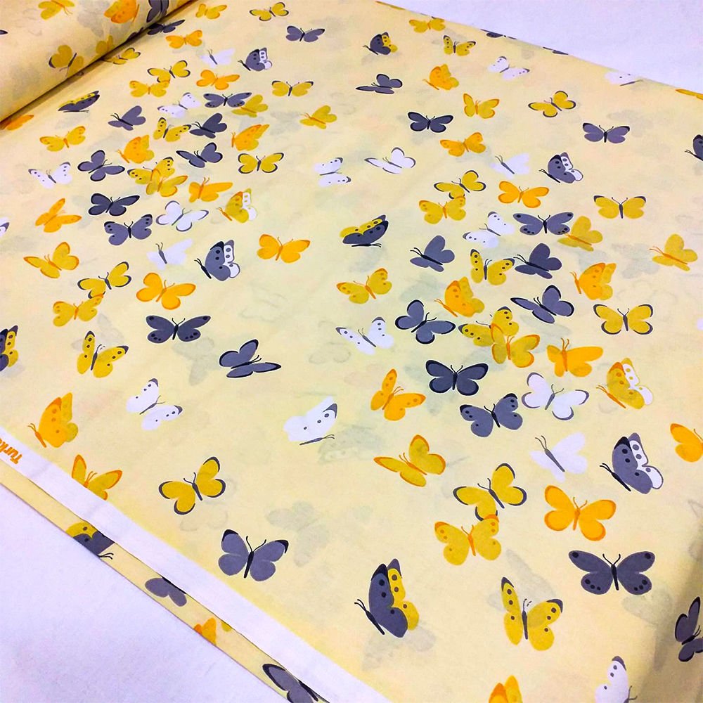 Kelebek Desenli Poplin Kumaş