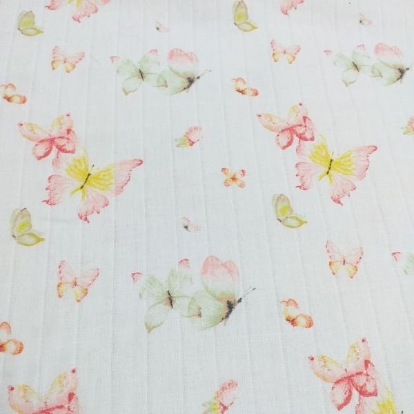 Kelebek Desenli Müslin Bezi Kumaşı
