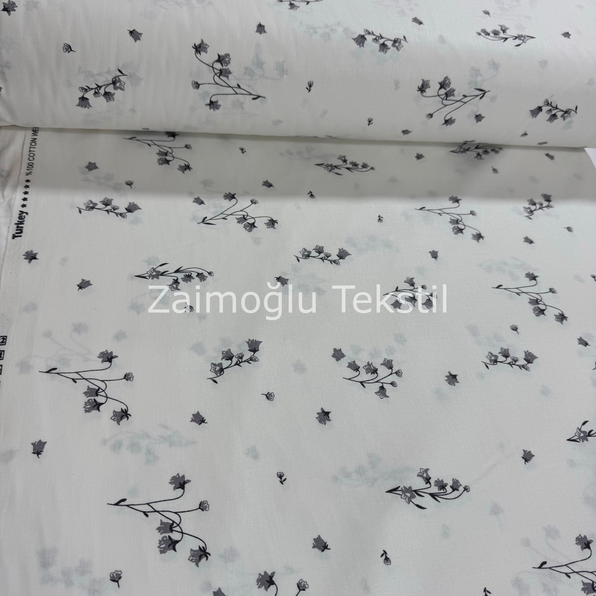 Çiçek Desen Poplin Kumaş