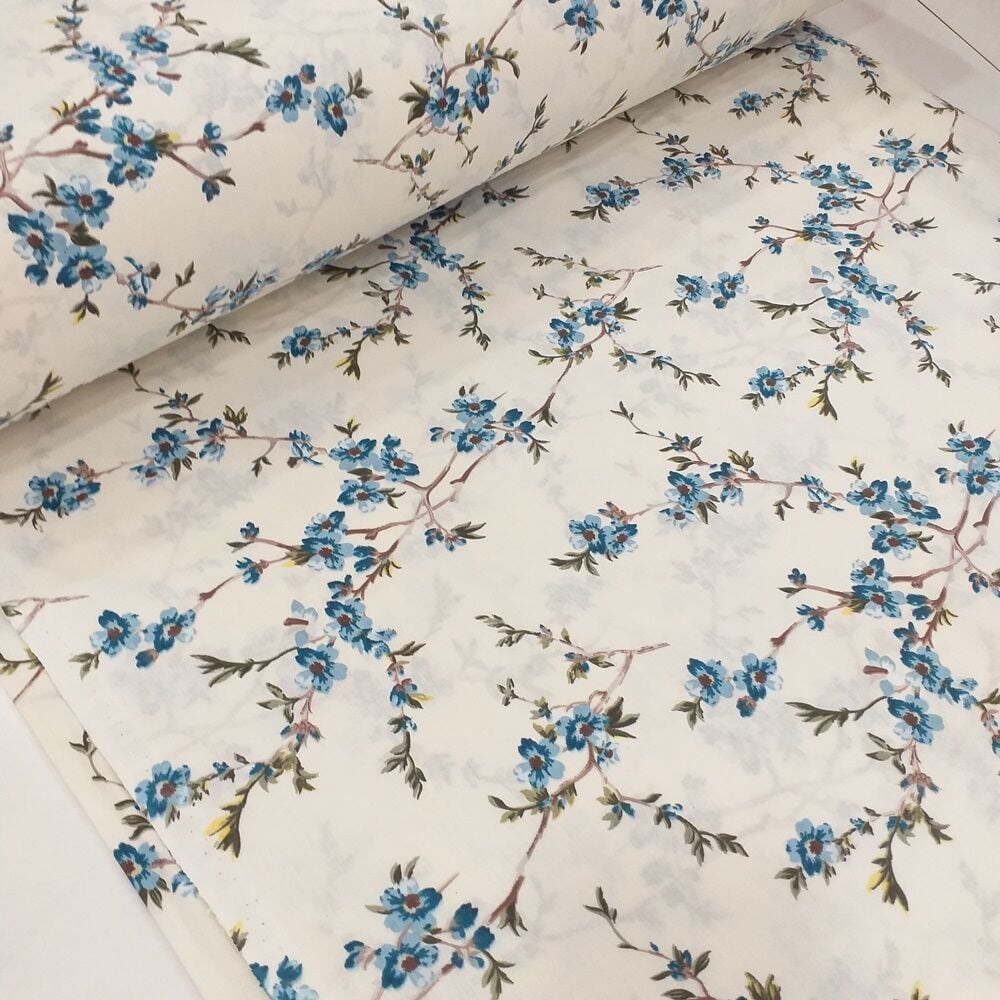 Çıtır Çiçek Desenli Poplin Kumaş